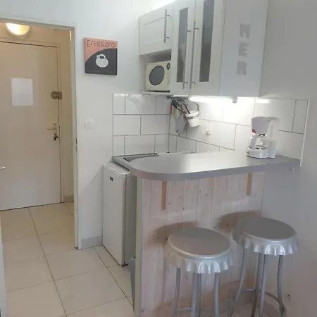 Studio 25 M2-Plage A 200 M-Parking Prive *