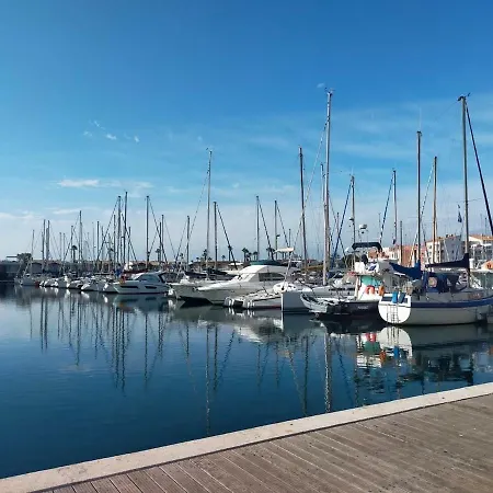 Studio 25 M2-Plage A 200 M-Parking Prive